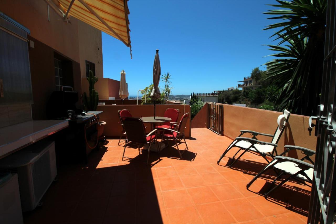 Cozy Apartment In Fuengirola Hills Exterior photo